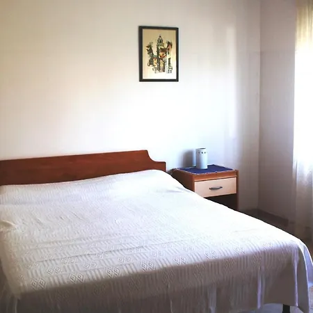 Donna Apartment